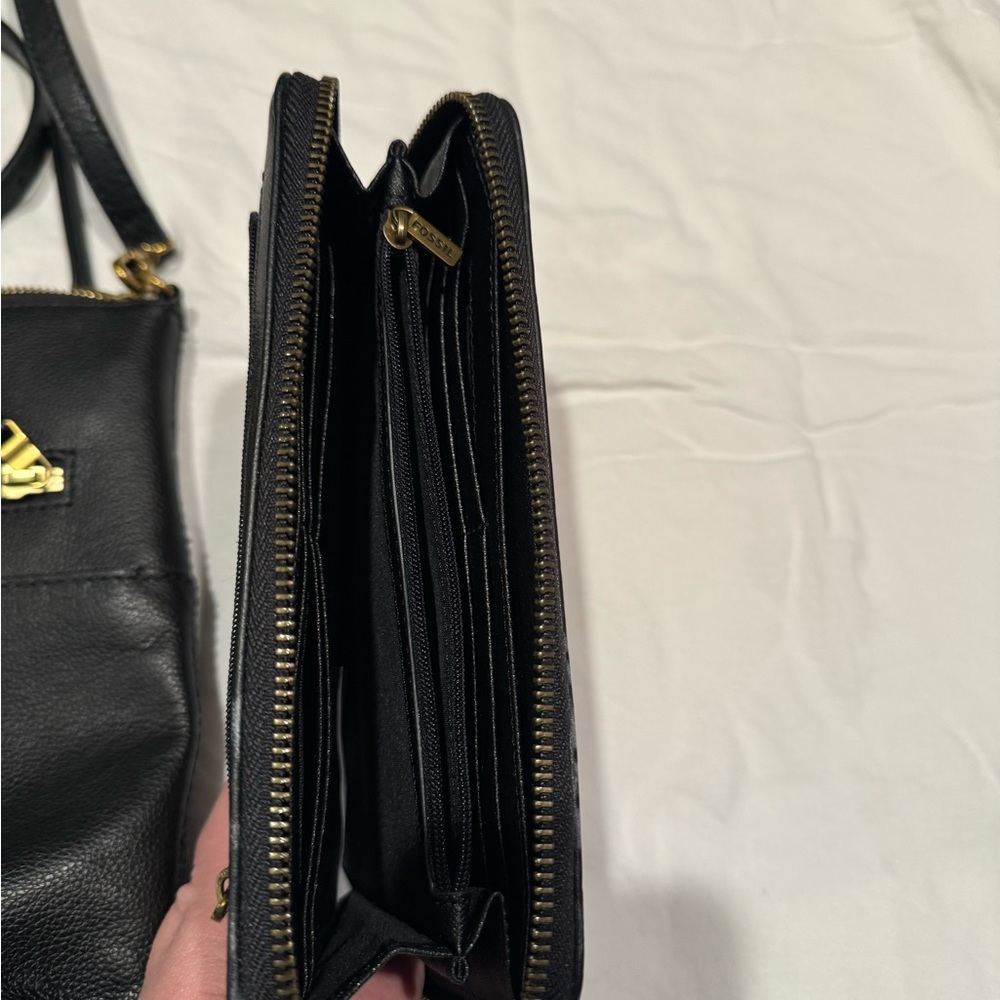 Fossil Crossbody And Wallet Combo - image 3